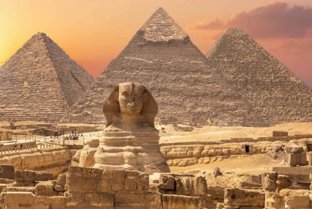 Tour de Medio Día: Pirámides, Esfinge y Templo del Valle